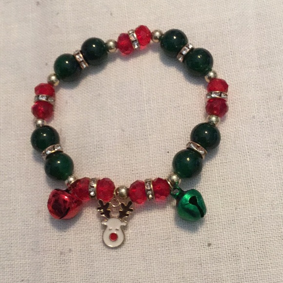 🎄NWT Holiday Reindeer Gorgeous Rhinestone Elastic Bracelet Closet Must Have 🎄 - Picture 3 of 8